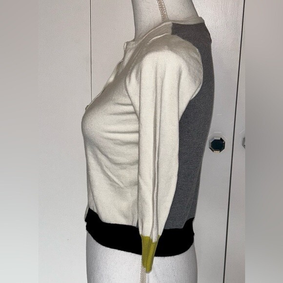 Neely South moon under Ivory button up color block sweater crop size XS NWT - Picture 2 of 5